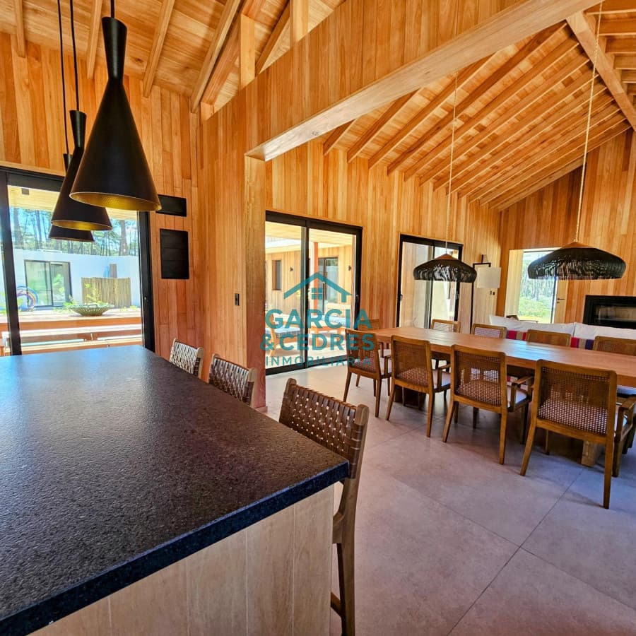 Excelente Moderna Casa Reserva Montoya La Barra
