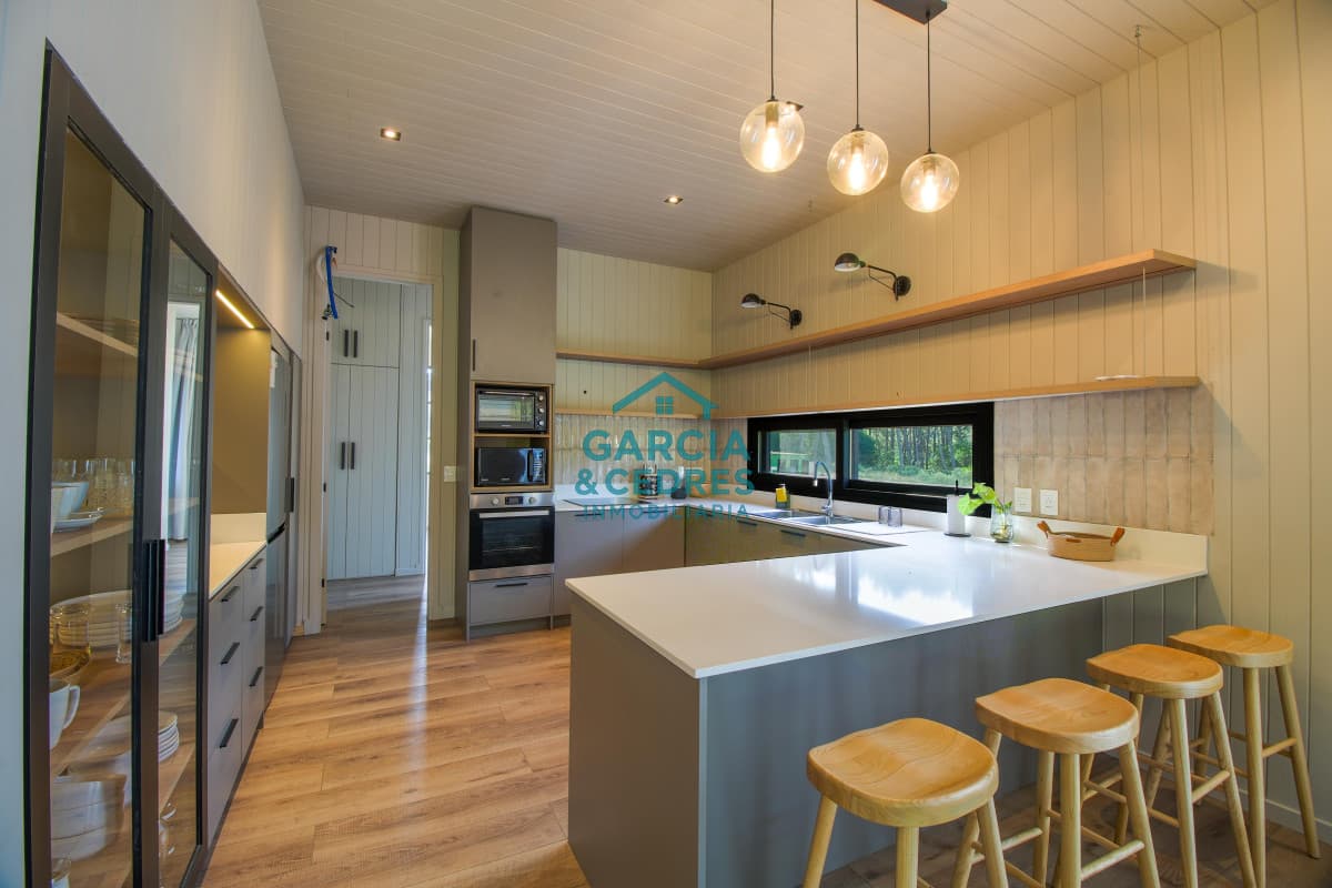 Excelente Moderna Casa Reserva  Montoya La Barra