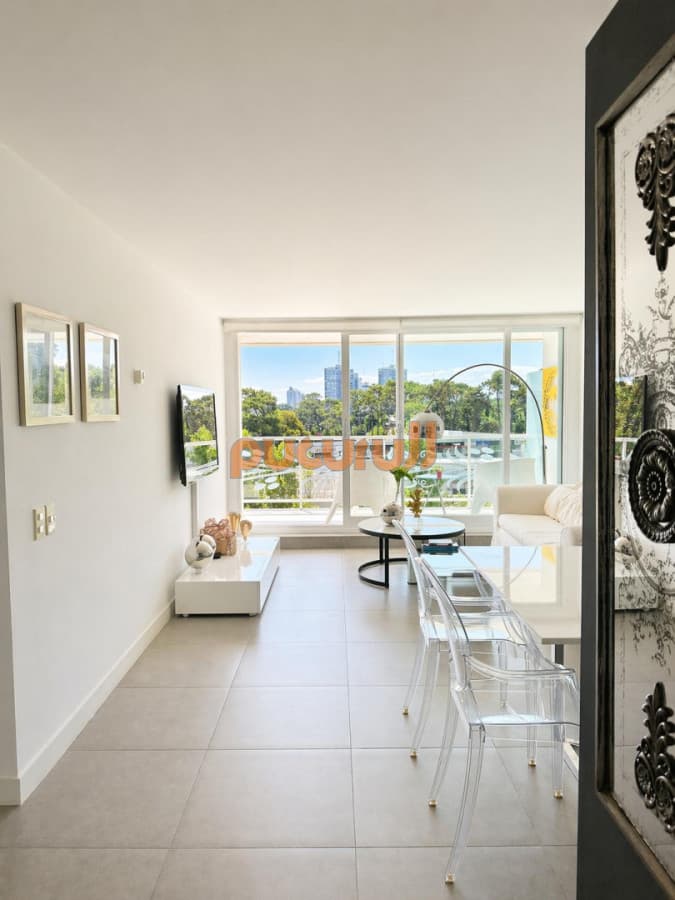 Venta apartamento 1 dormitorio y medio en Yoo Punta del Este