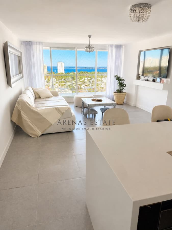 Apartamento ID.4728 - Torre Yoo la mejor vista de Punta del Este en venta 2 dormitorios
