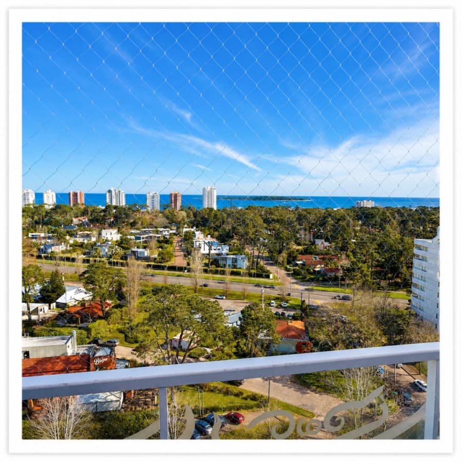Apartamento ID.4728 - Torre Yoo la mejor vista de Punta del Este en venta 2 dormitorios