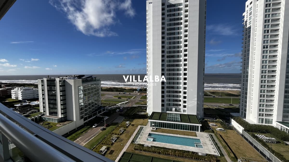 Apartamento esquinero en Look Brava - Playa Brava, Punta del Este