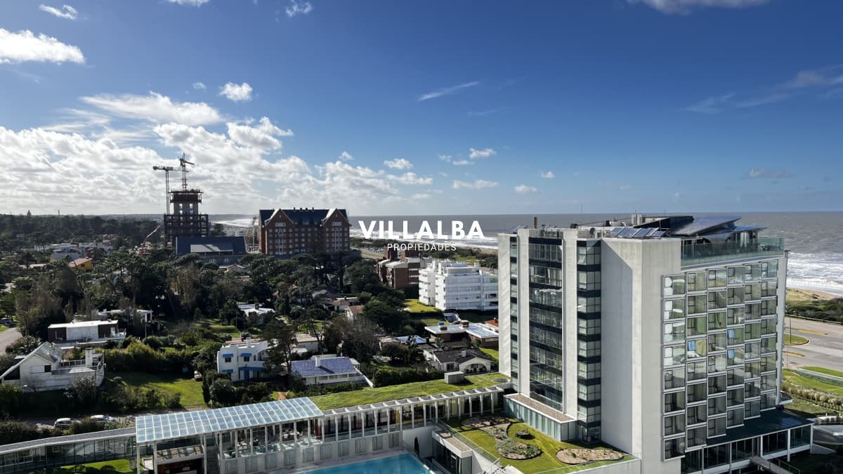 Apartamento esquinero en Look Brava - Playa Brava, Punta del Este