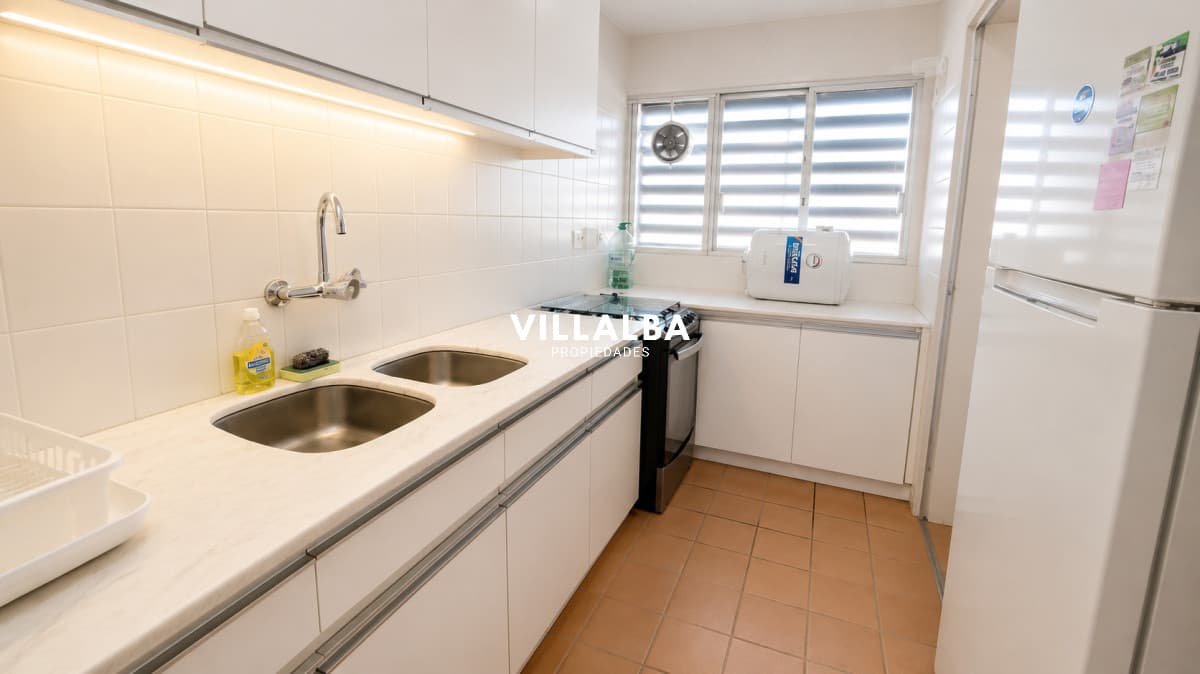 Apartamento esquinero frente al mar