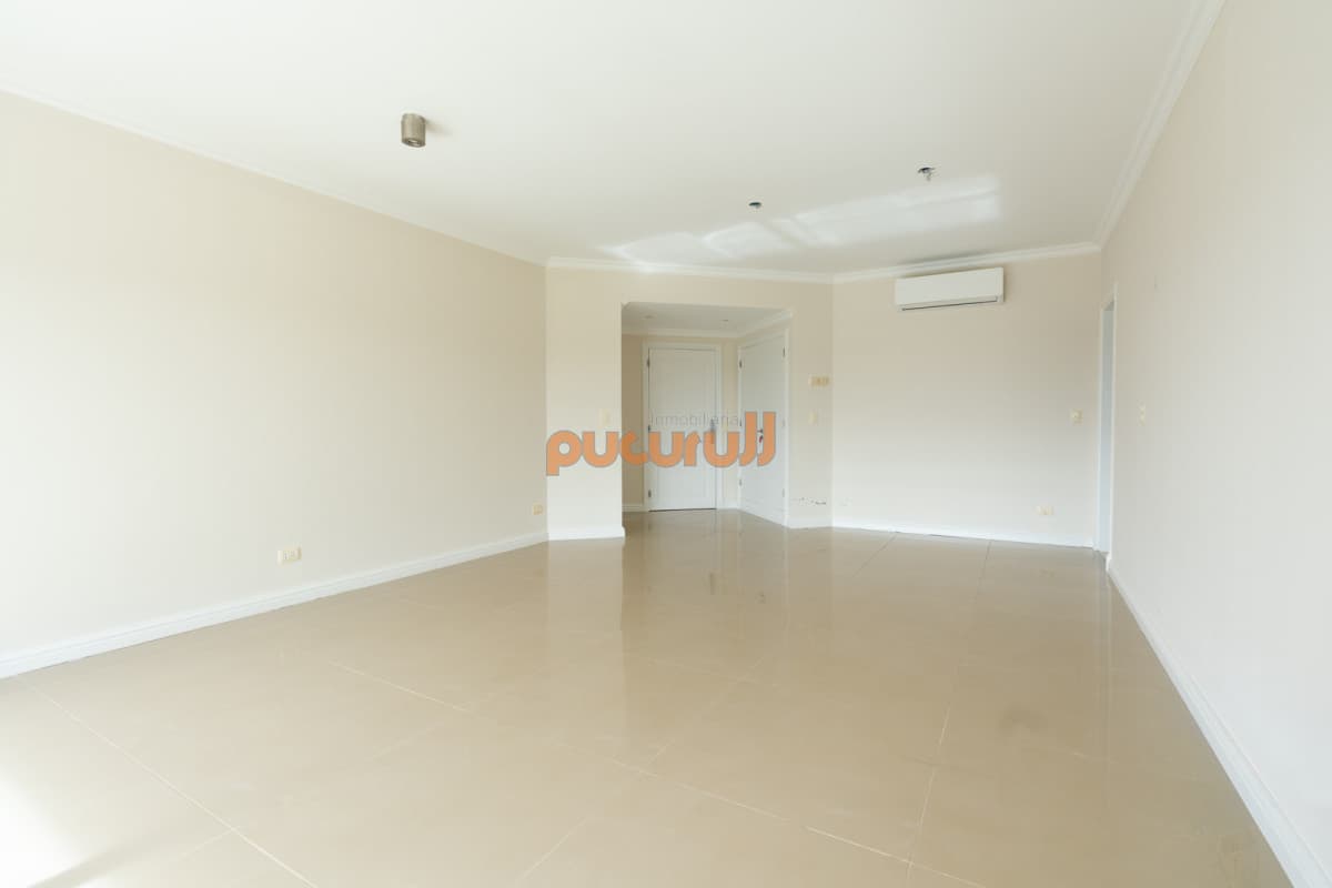 Apartamento en venta Playa Mansa 4 ambientes