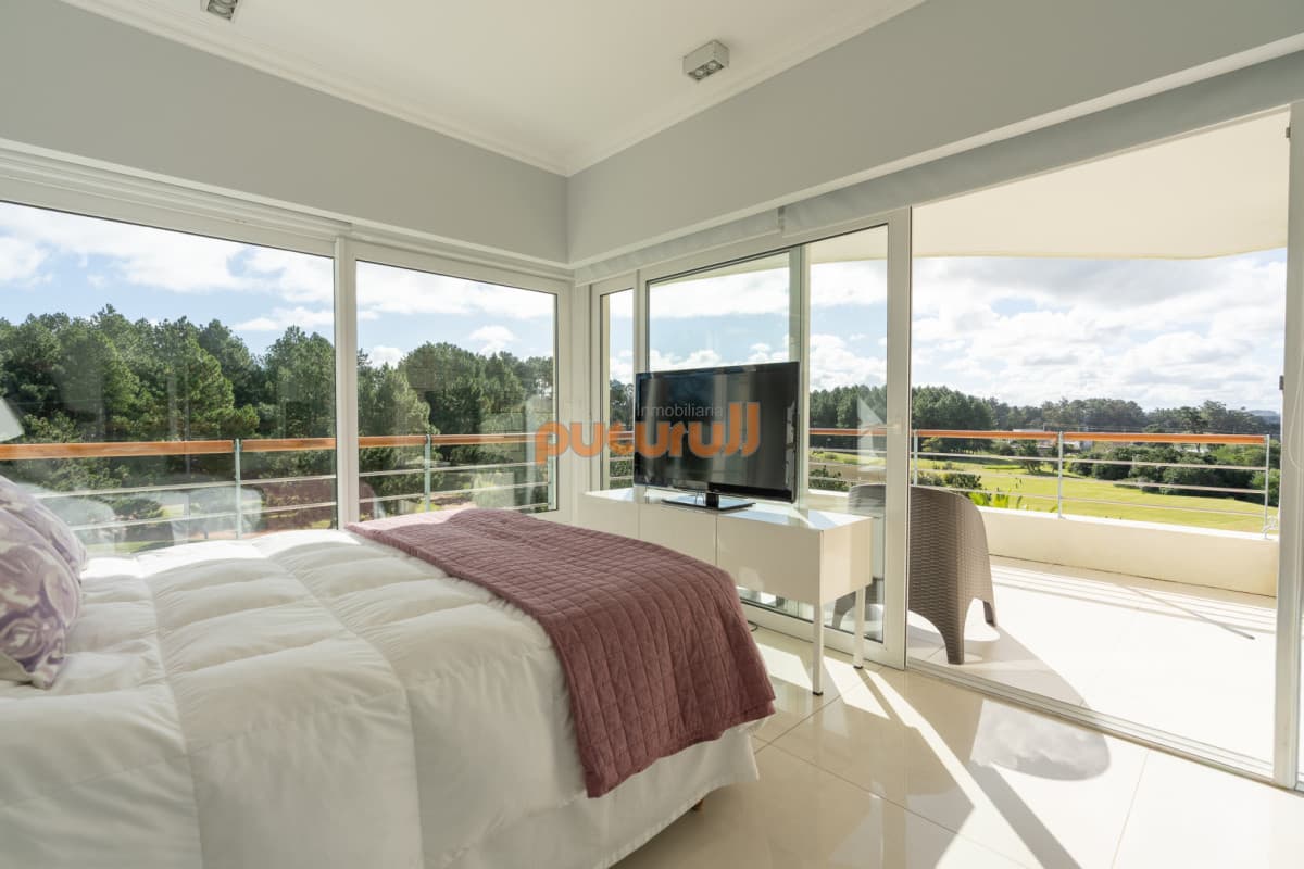 Apartamento Playa Mansa 3 ambientes