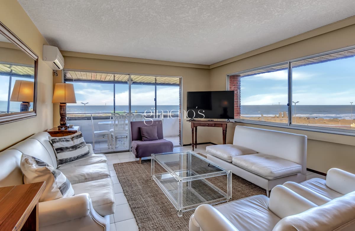 Venta de Apartamento 3 Dormitorios - Punta del Este - Playa Brava
