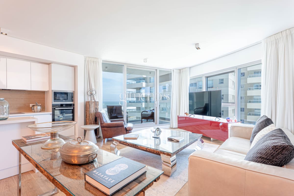 Venta Apartamento, 2 Dormitorios en Suite - Punta Del Este - Playa Brava - TRUMP TOWER