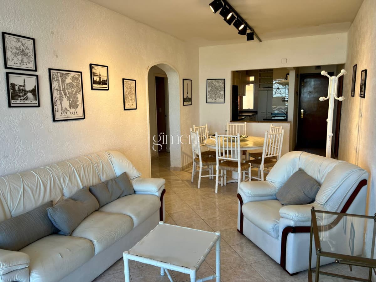 Apartamento 2 Dormitorios 2 Baños  Frente al Mar - Punta del Este - Playa Brava