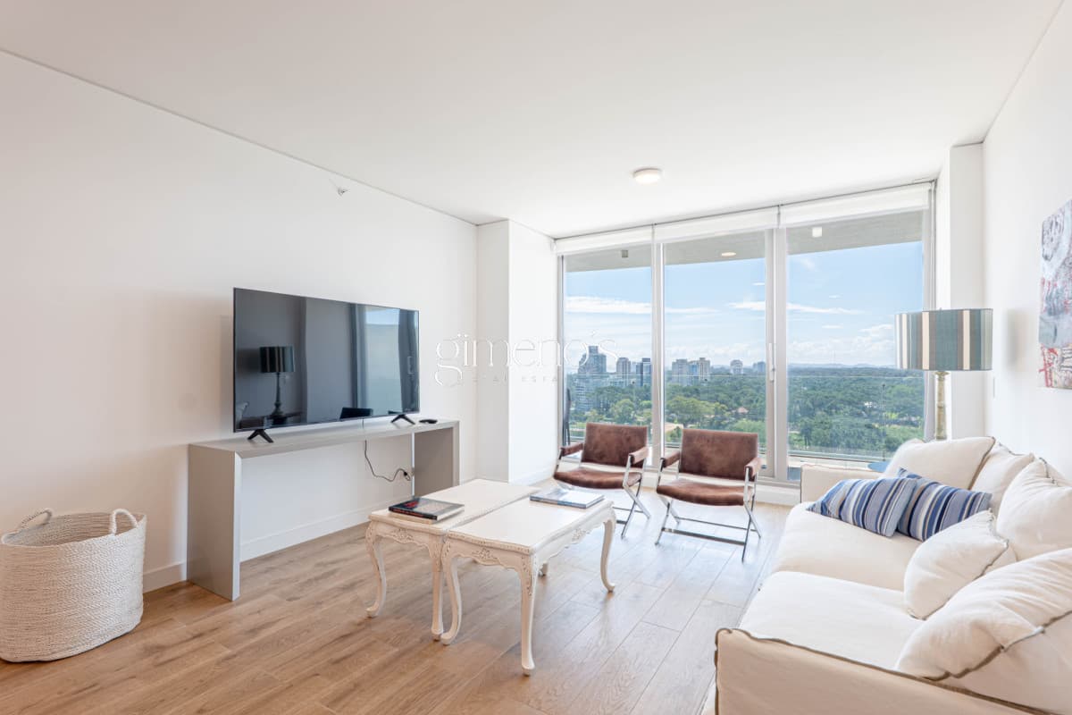 Apartamento en Alquiler Invernal -  Punta del Este - Playa Brava - TRUMP