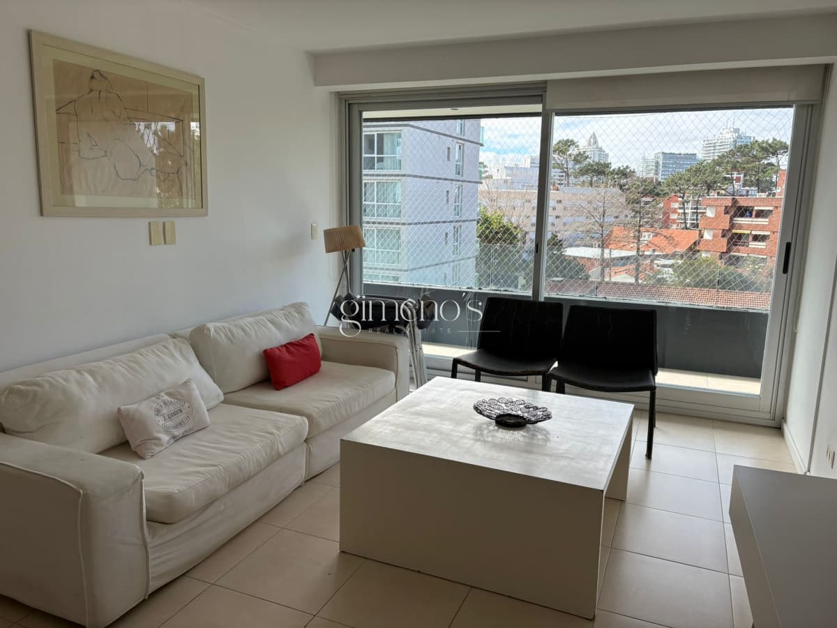Apartamento Venta 3 Dormitorios - Punta del Este - Playa Mansa - Atras de Enjoy