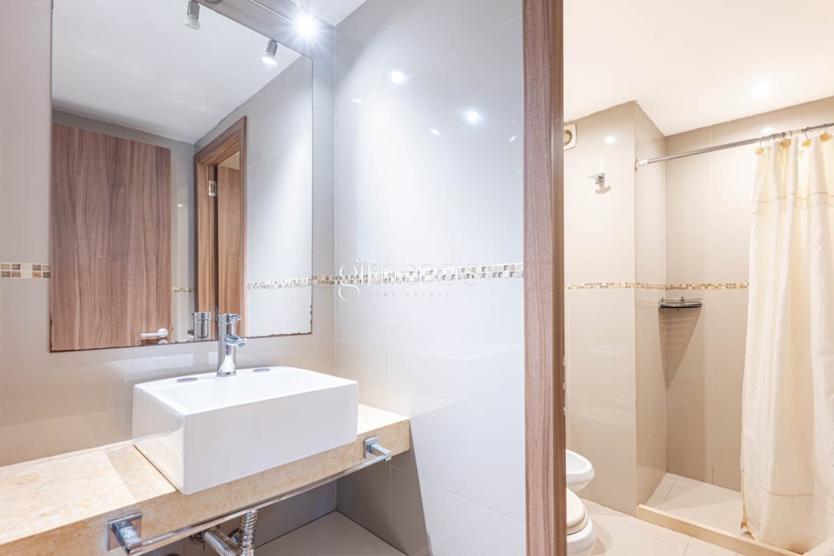 Apartamento en Venta, 1 Dormitorio y medio, Roosevelt - Punta del Este
