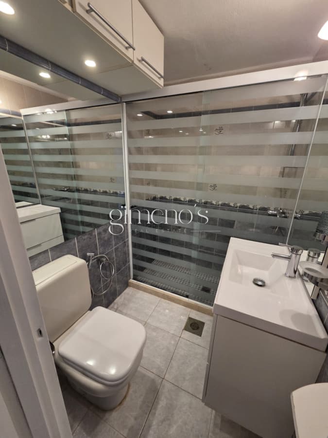 Apartamento de 2 Dormitorios en Alquiler Anual - Peninsula - Punta del Este