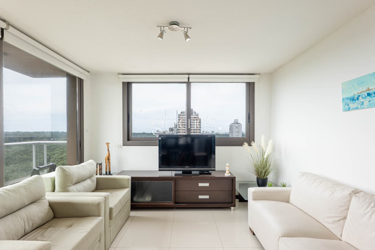 Apartamento en Venta, 2 Dormitorios - Punta del Este, Roosevelt
