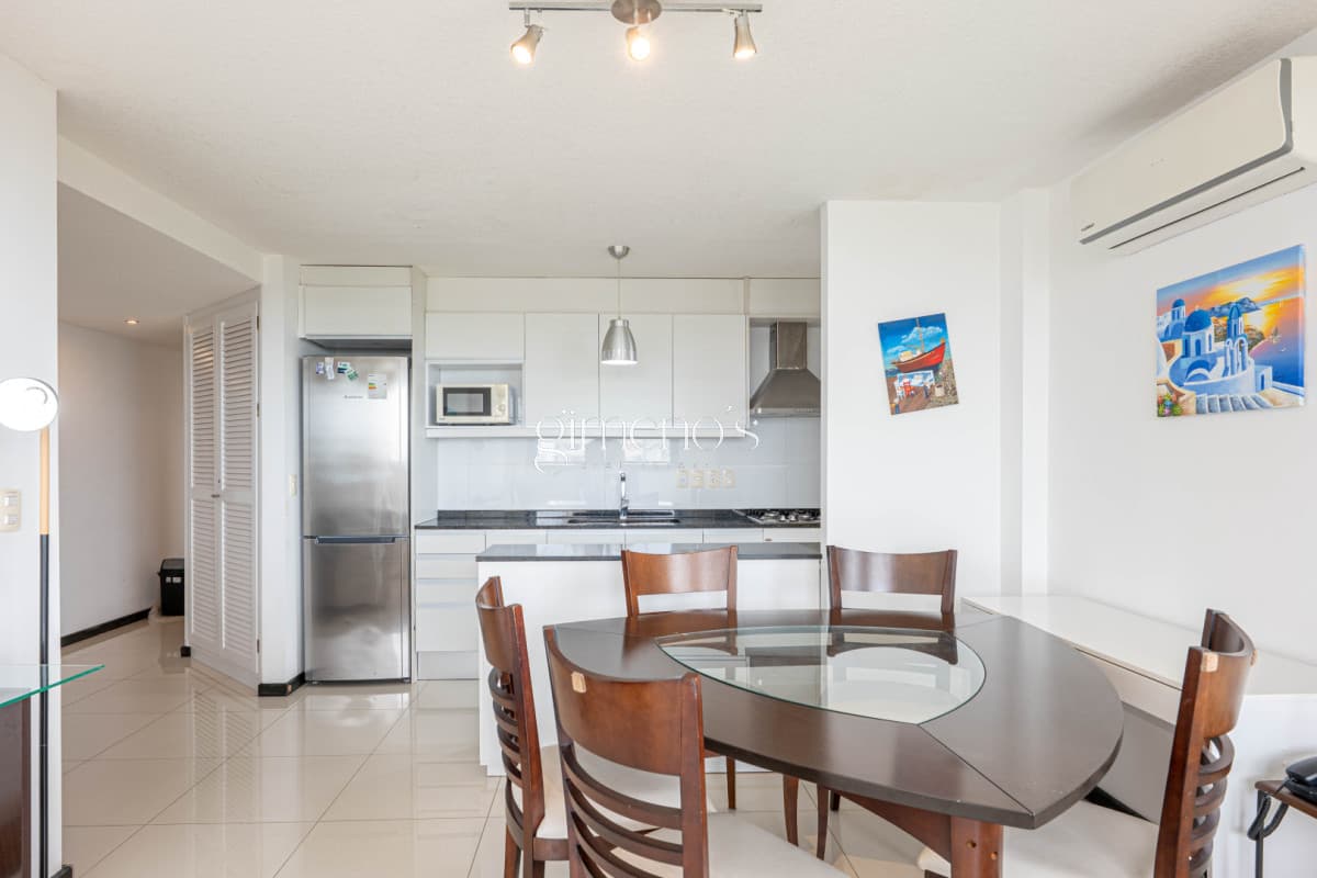 Apartamento en Venta, 2 Dormitorios - Punta del Este, Roosevelt