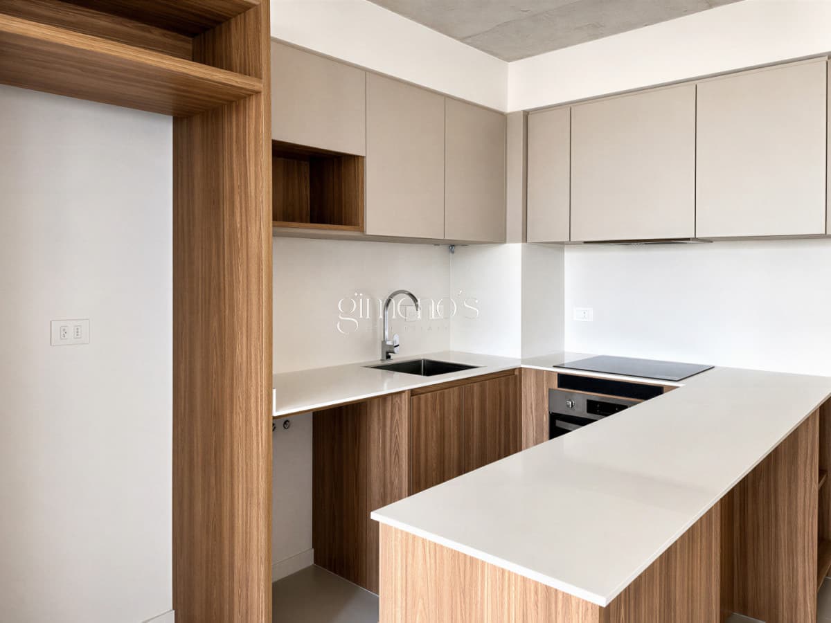 Apartamento en Venta, 2 Dormitorios, con vista al Mar - Playa Brava - Punta del Este