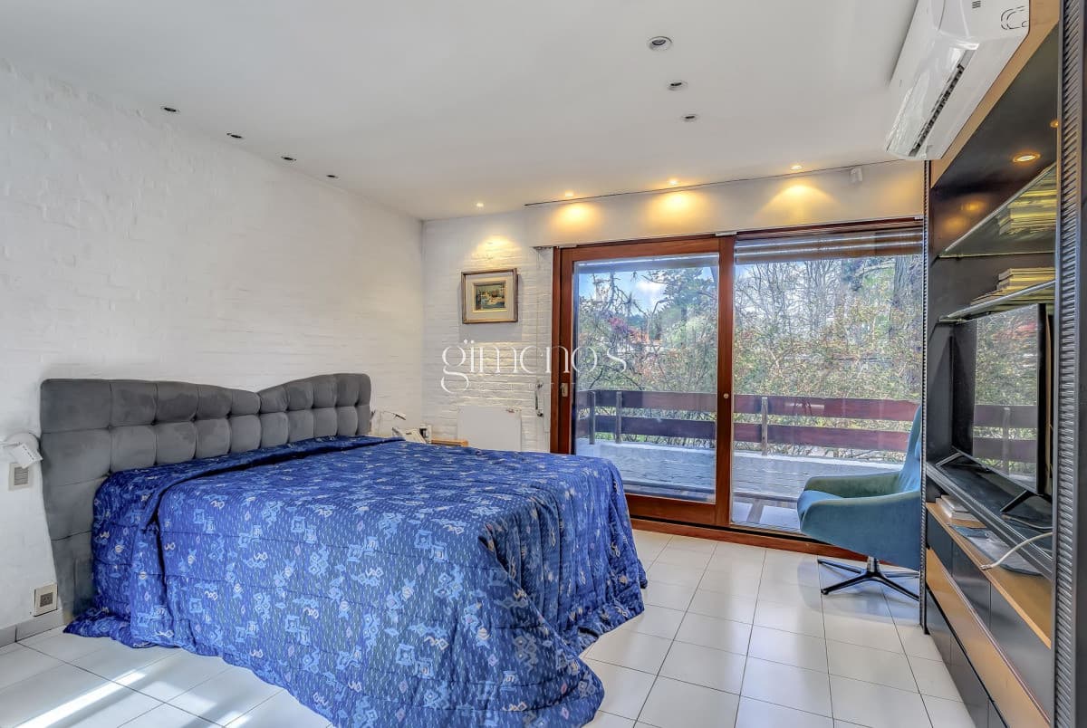 Casa  en Venta 3 Dormitorios en el Barrio Golf Punta del Este - Playa Brava