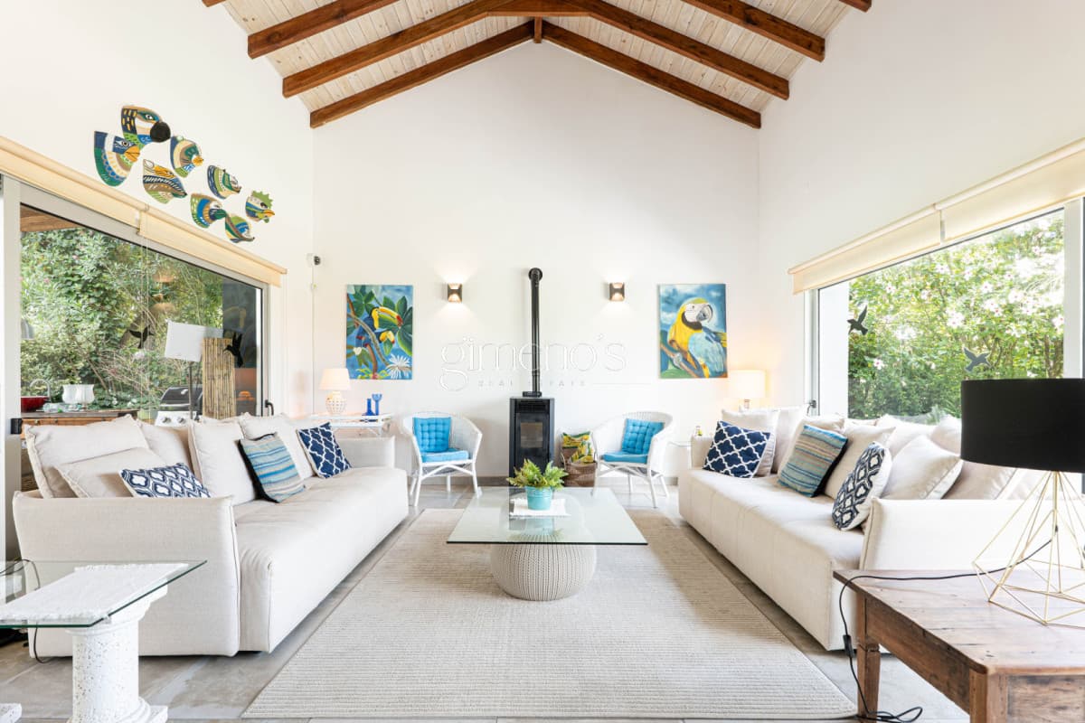 Casa en Venta - 5 Dormitorios en Suite - Barrio Golf - Punta del Este