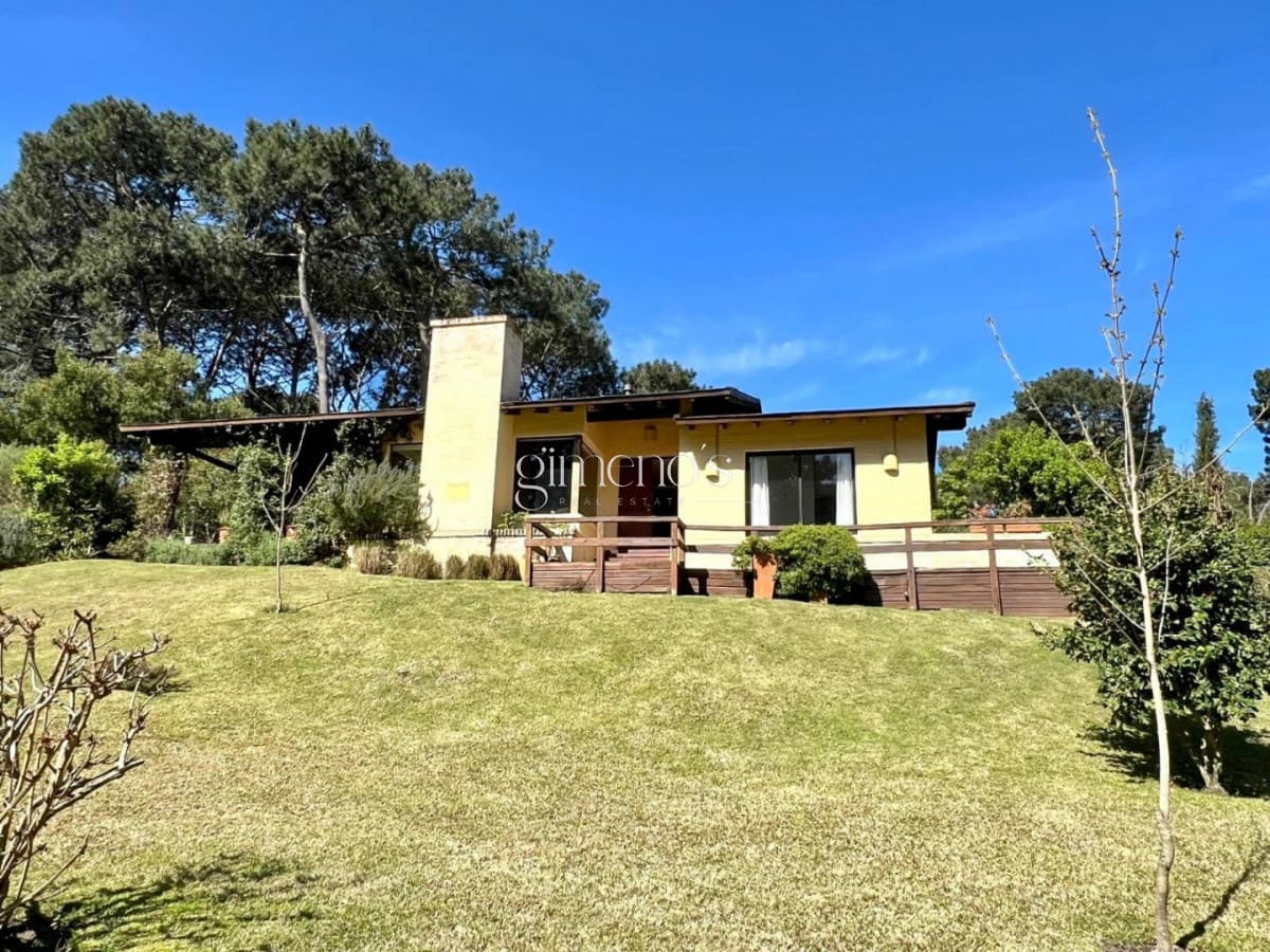 Casa en Venta 3 Dormitorios Club del Lago