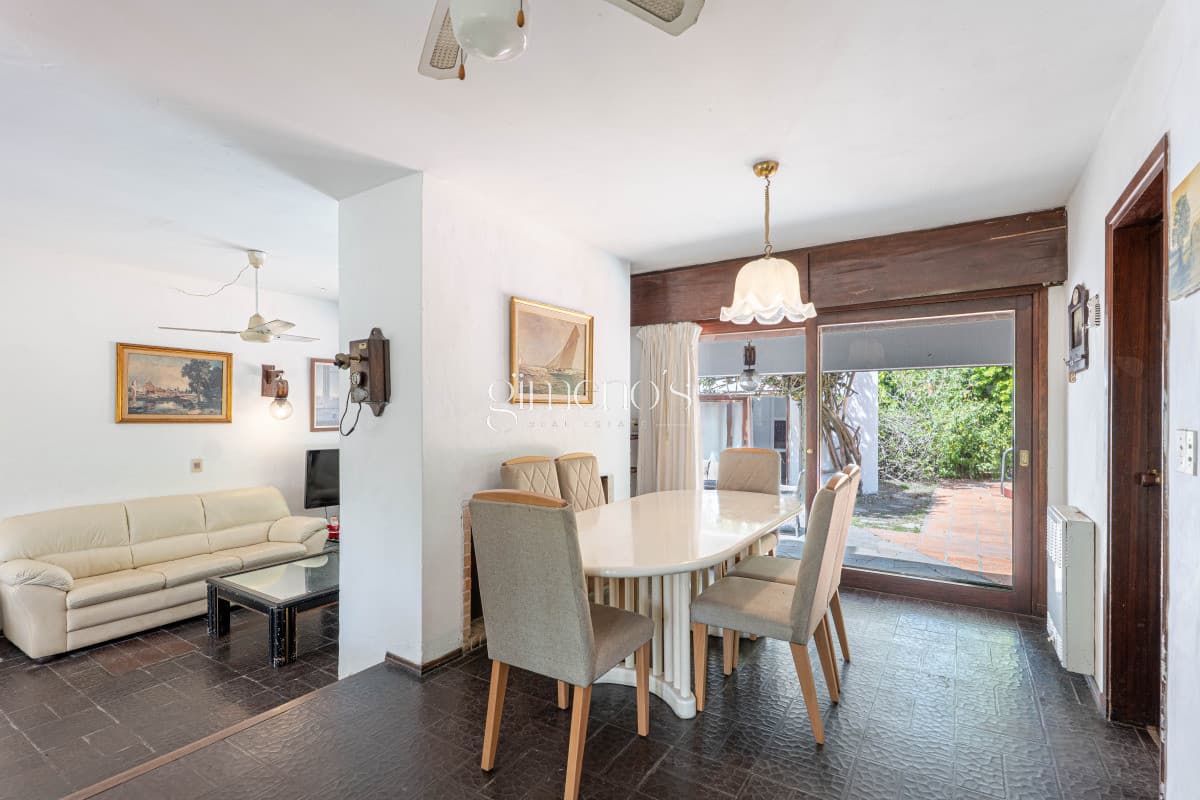 Casa en Venta, 5 Dormitorios - Punta del Este -  Playa Mansa