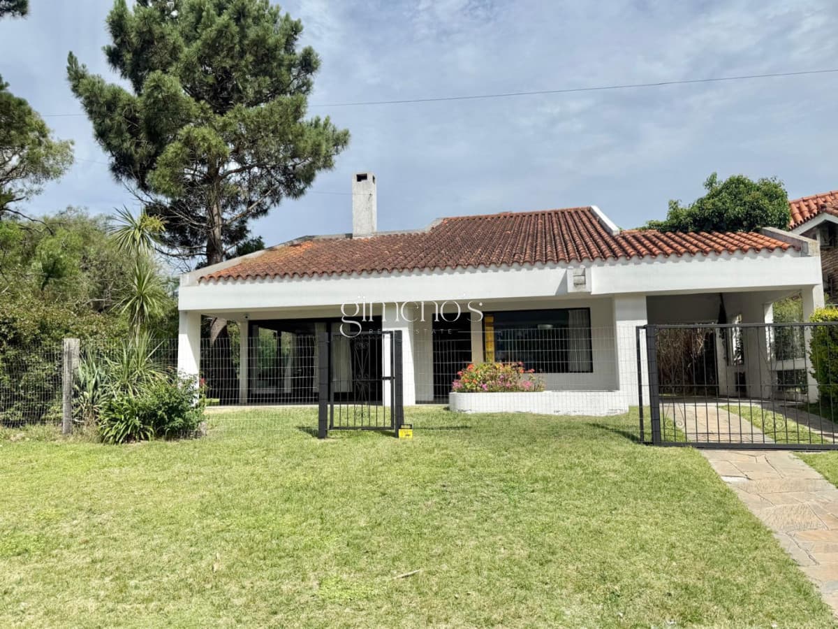 Casa de 4 Dormitorios, Mansa-Punta del Este