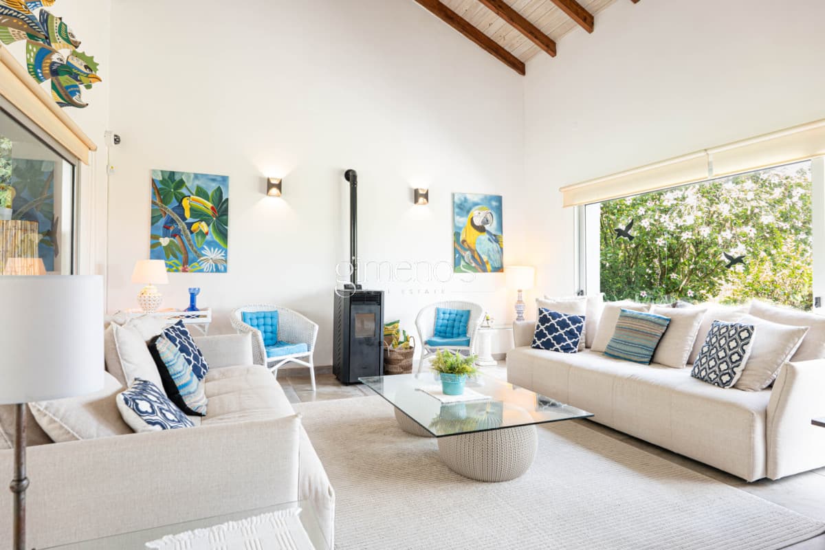 Casa en Venta - 5 Dormitorios en Suite - Barrio Golf - Punta del Este