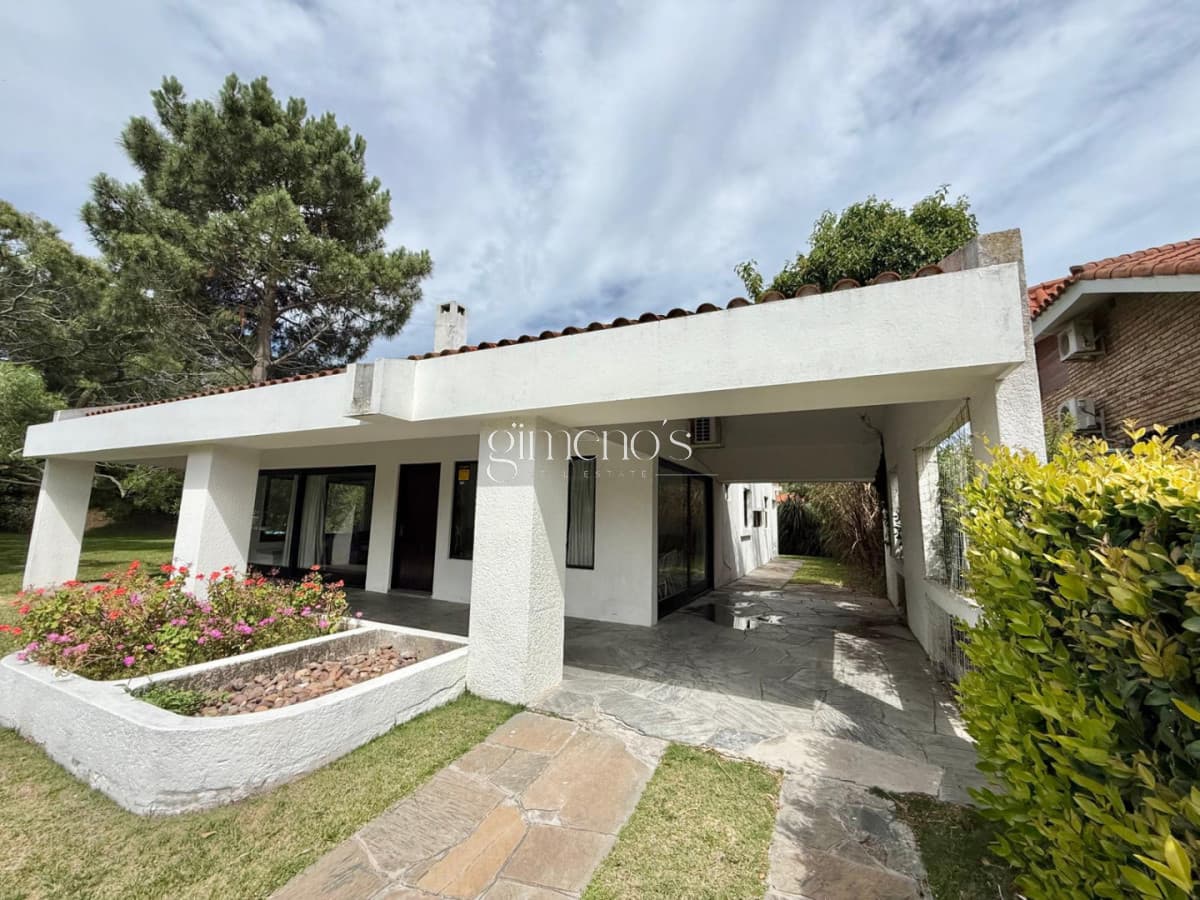 Casa de 4 Dormitorios, Mansa-Punta del Este
