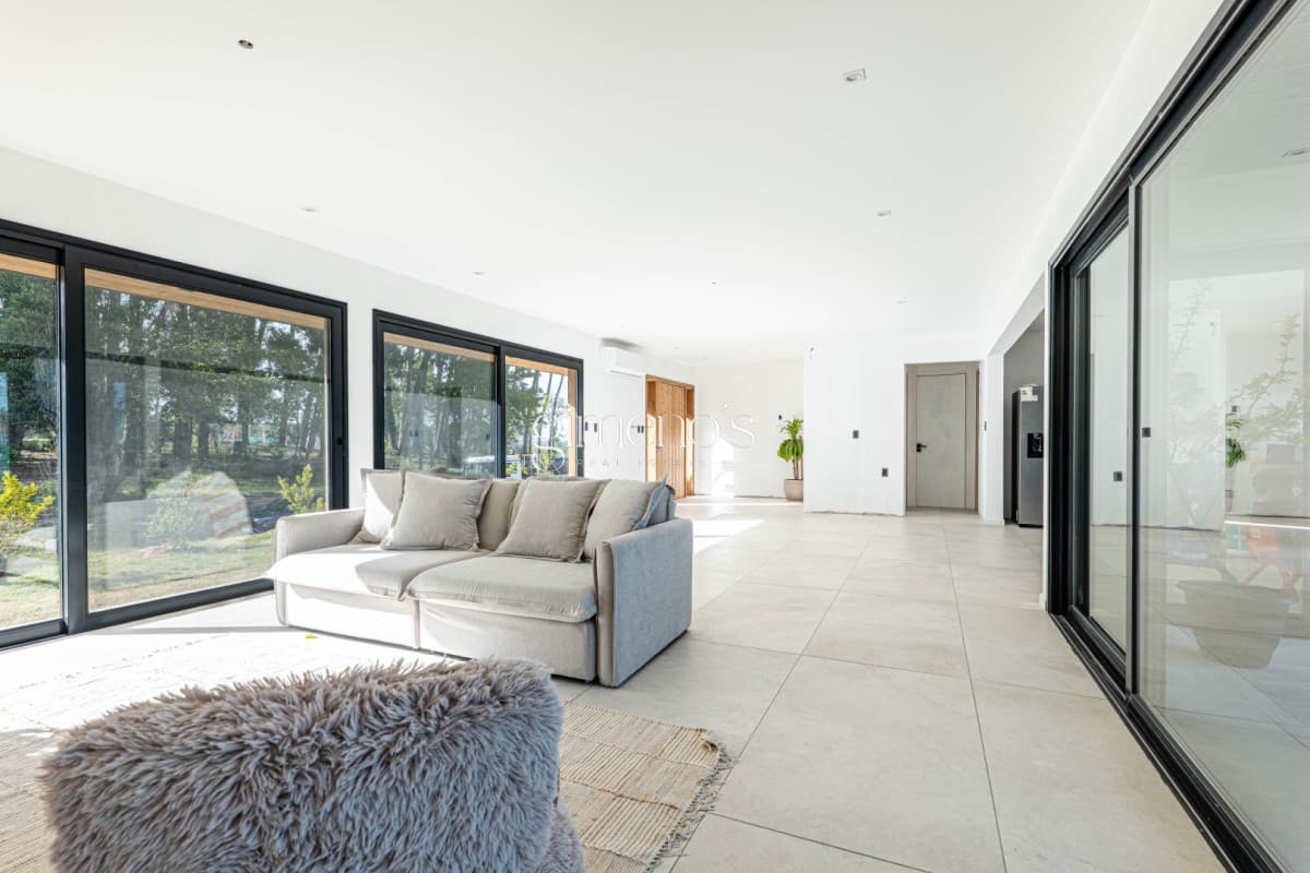 Casa en Venta a Estrenar 3 suites en La Cañada - Distrito 52 - Punta del Este