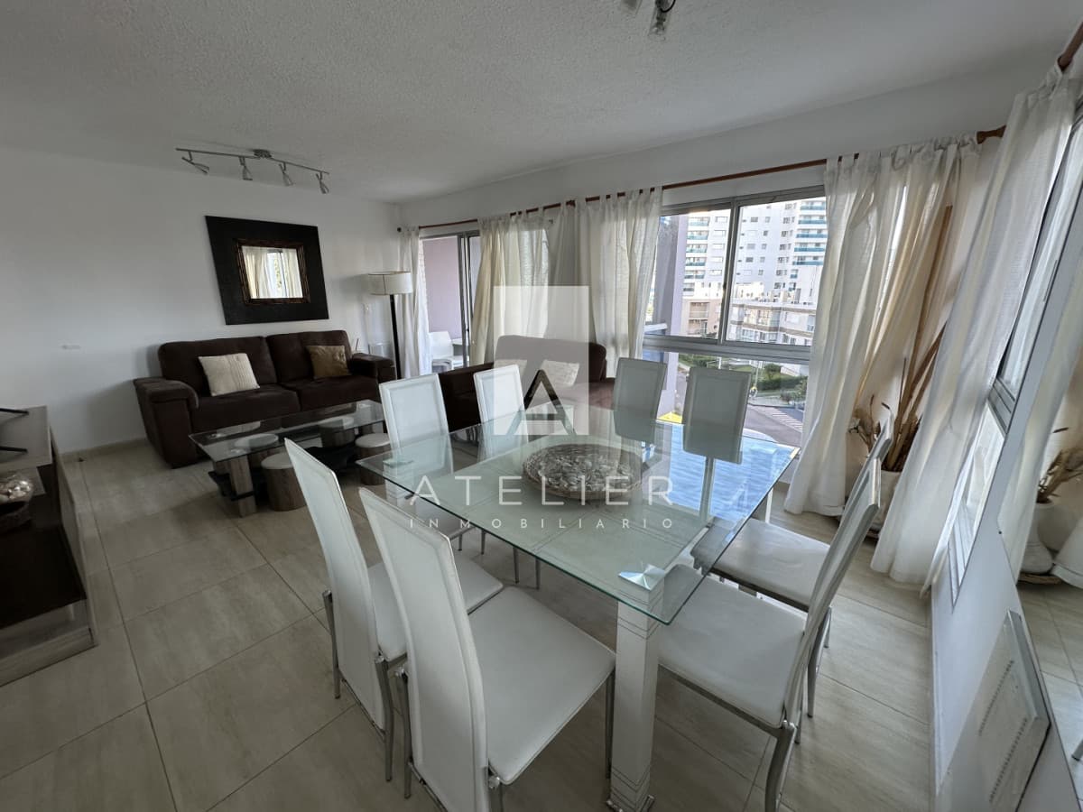 Apartamento tres dormitorios en Brava Punta del Este
