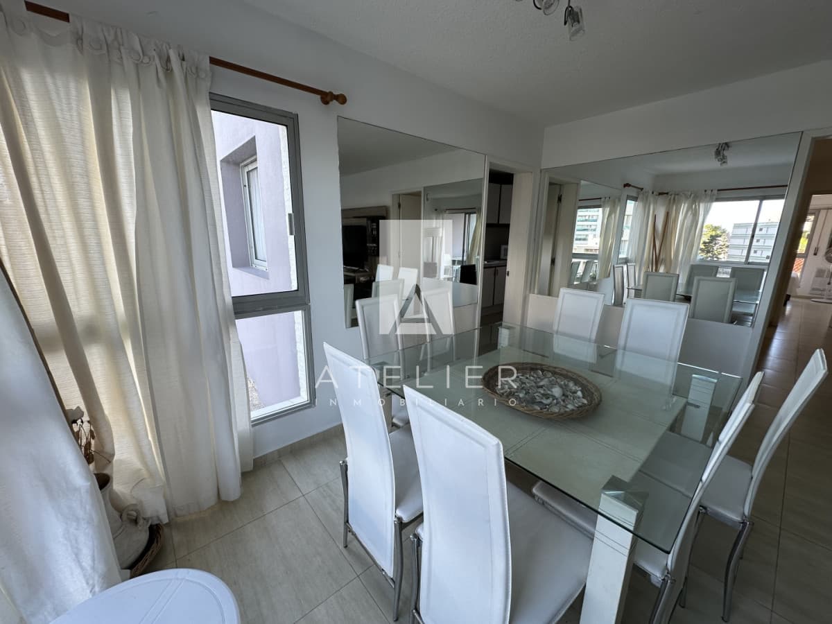 Apartamento tres dormitorios en Brava Punta del Este
