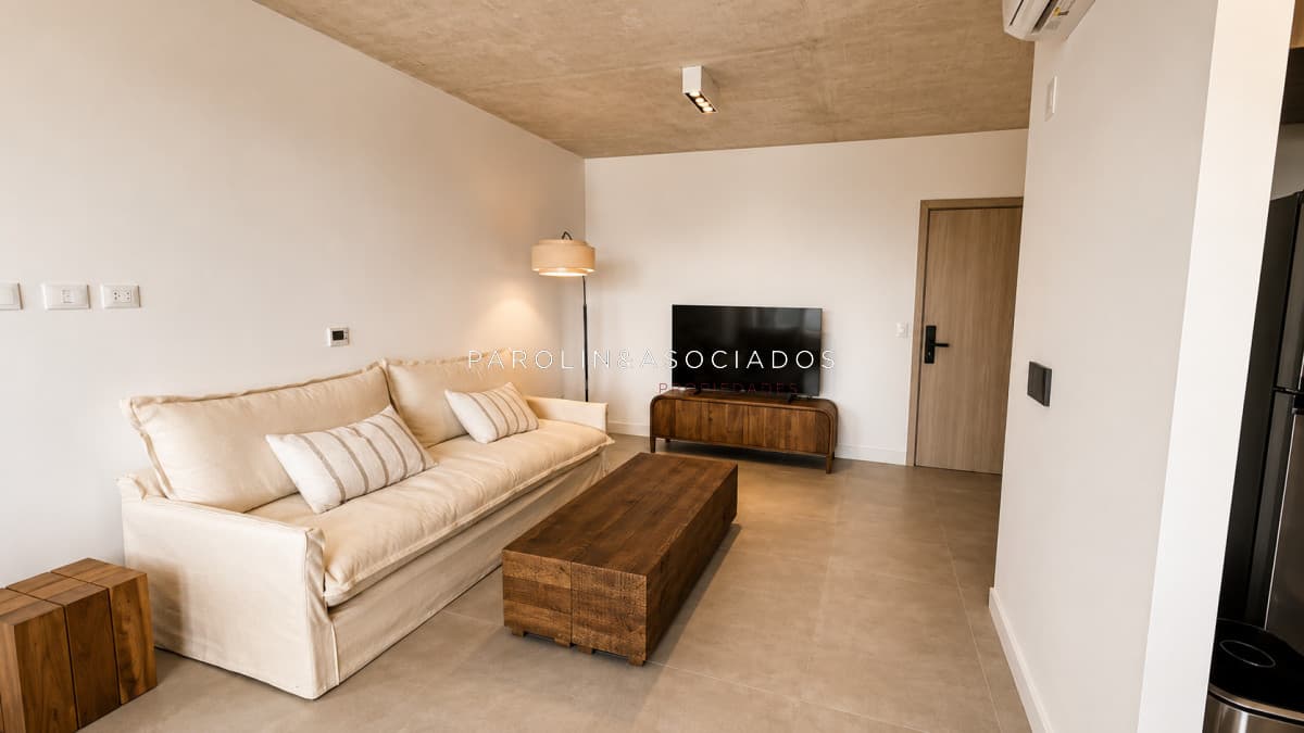 Departamento en Venta de 2 Dormitorios en Wave Brava, Punta del Este