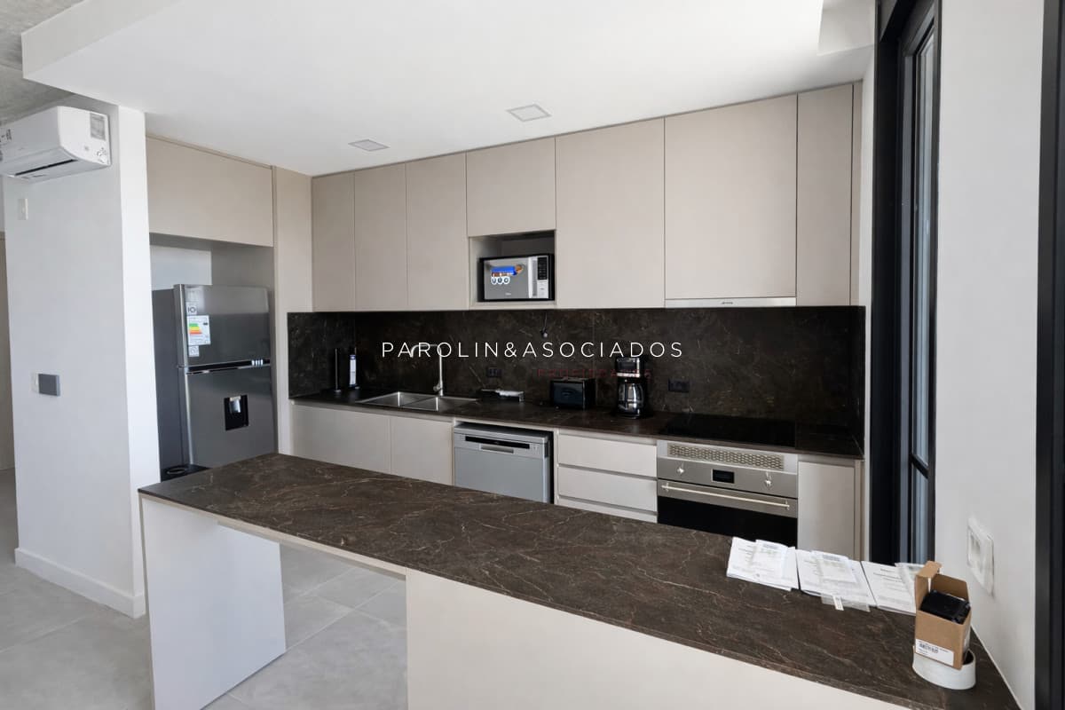 Departamento en Venta de 2 Dormitorios en Wave Brava, Punta del Este