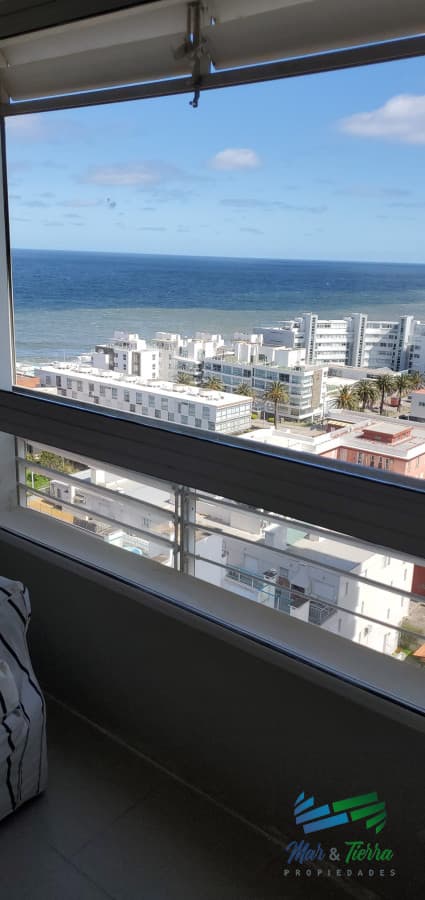 En venta apartamento 2 dormitorios en Peninsula, Punta del Este