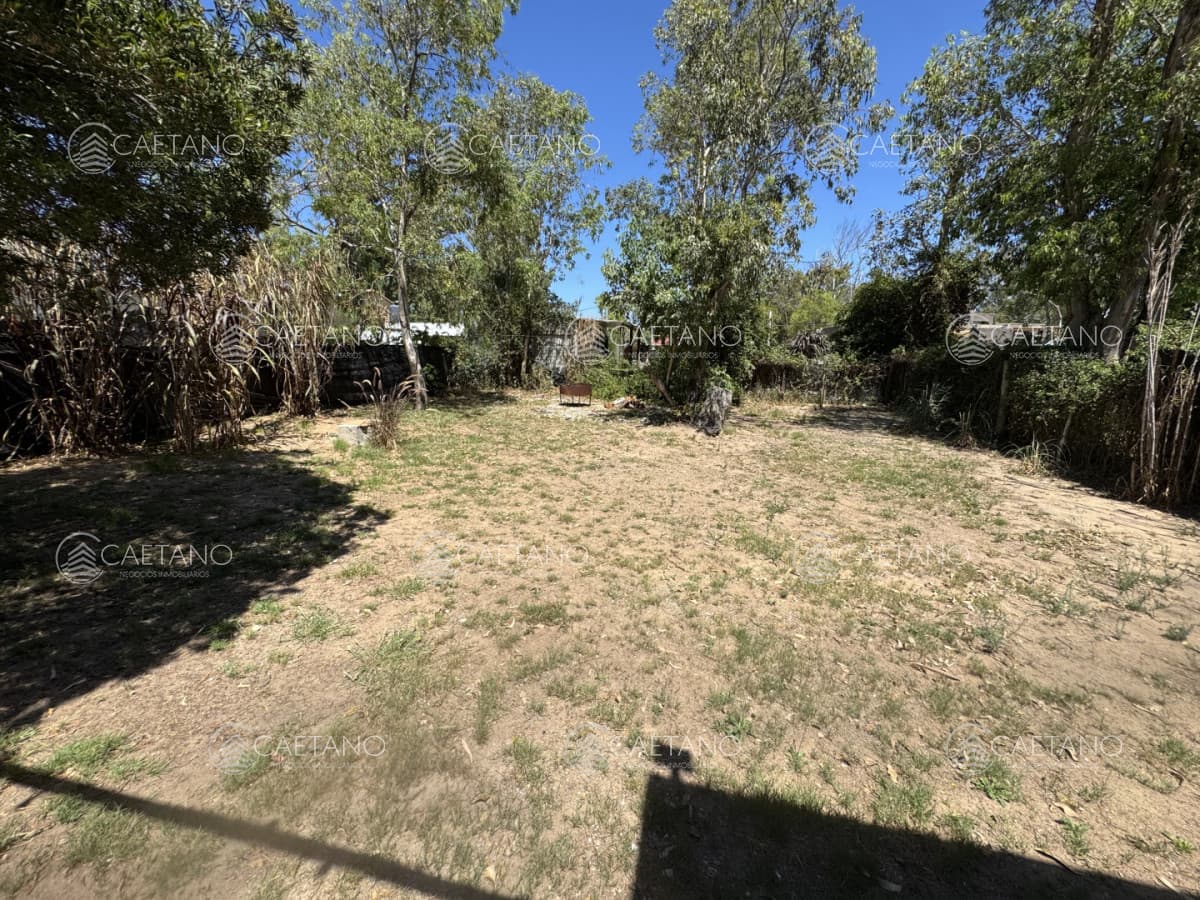 Casa en venta a media cuadra del mar