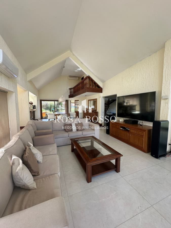 casa en excelente lugar