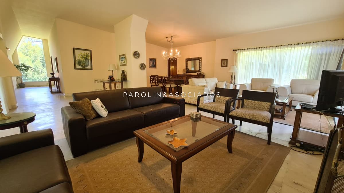Muy linda casa en venta en zona residencial Marly, Punta del Este.