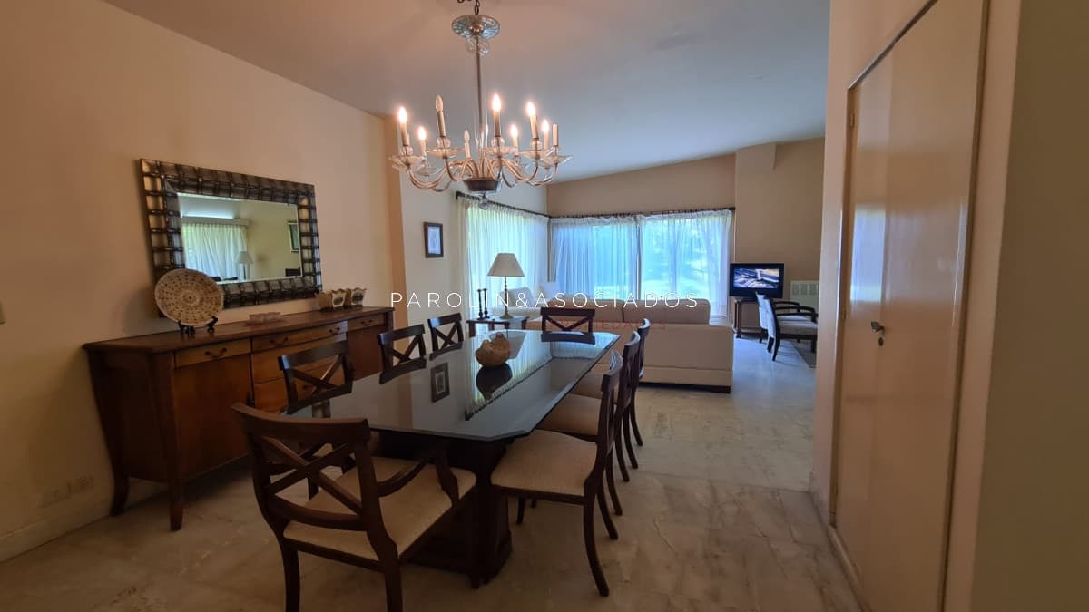 Muy linda casa en venta en zona residencial Marly, Punta del Este.