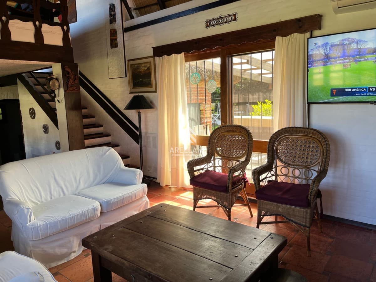 Casa ID.5970 - Venta casa 4 dormitorios