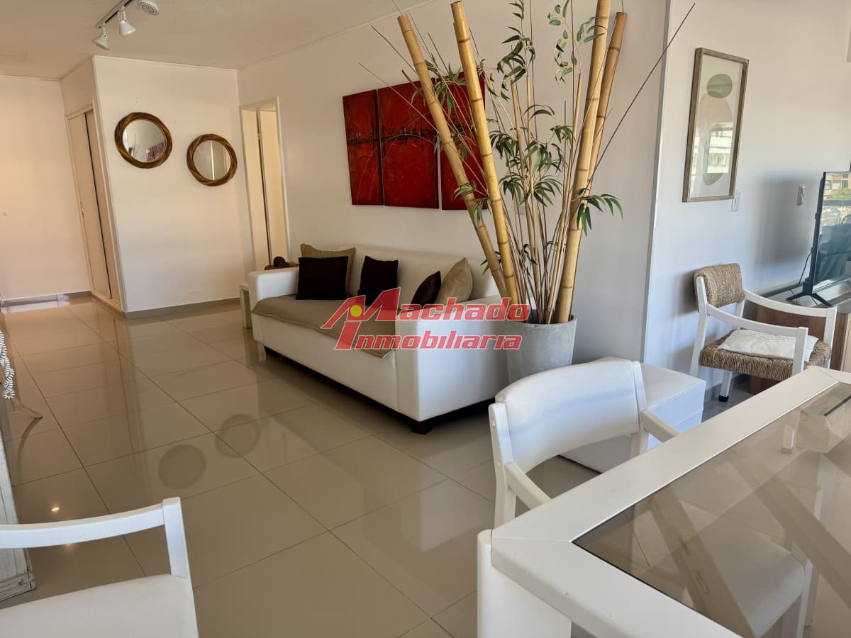 HERMOSO APARTAMENTO EN VENTA DE DOS DORMIT