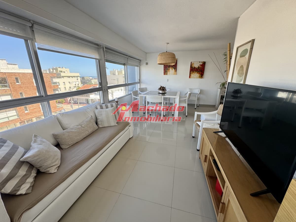 HERMOSO APARTAMENTO EN VENTA DE DOS DORMIT
