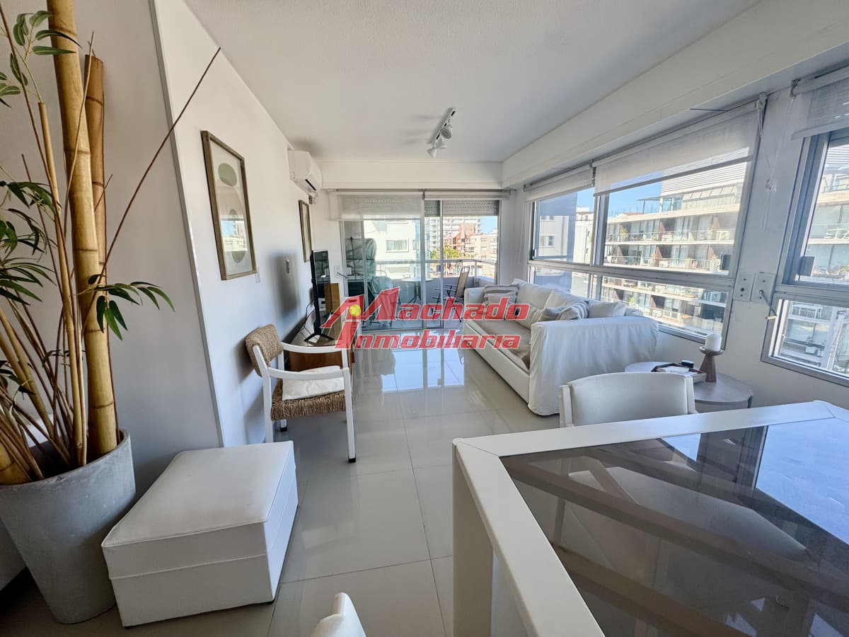 HERMOSO APARTAMENTO EN VENTA DE DOS DORMIT