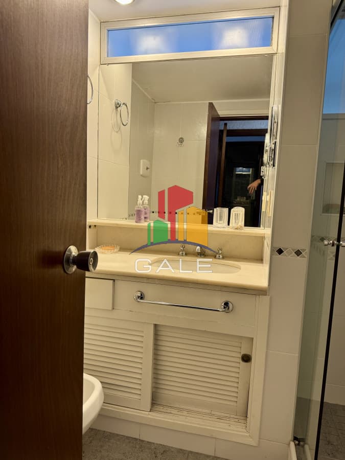 Gale Propiedades & Escribanía Apartamento ID.3908 - Increible unidad en venta en primera línea