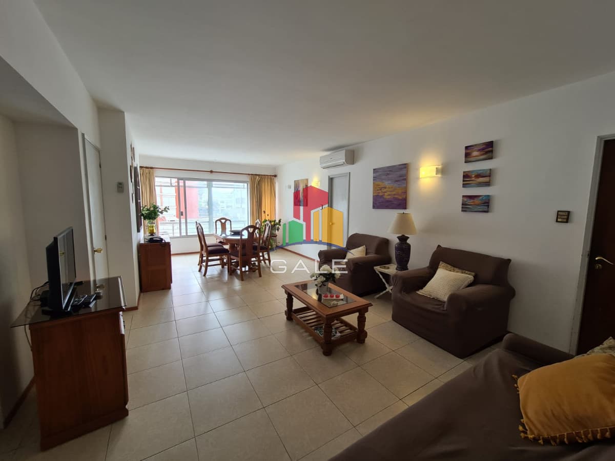 Gale Propiedades & Escribanía Apartamento ID.4976 - Apartamento en península en venta