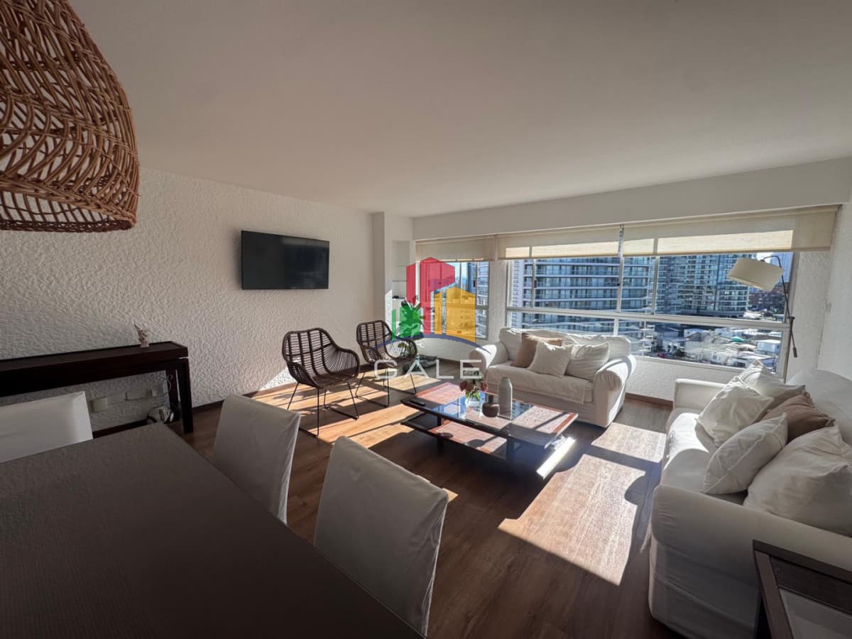 Gale Propiedades & Escribanía Apartamento ID.4125 - Hermosa unidad en venta con vista al mar