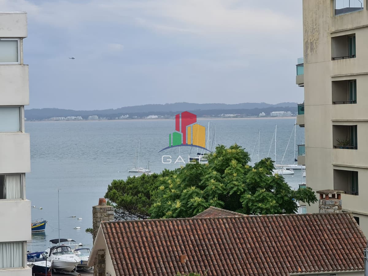 Gale Propiedades & Escribanía Apartamento ID.4976 - Apartamento en península en venta