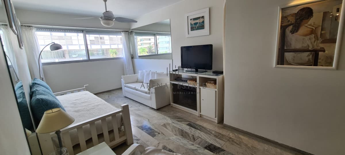 Apartamento ID.704 - Apartamento en venta 1 dormitorio , Punta del Este