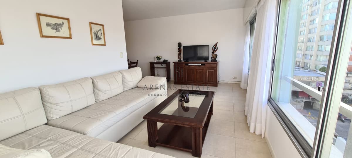 Apartamento ID.526 - Apartamento en Venta en Punta del Este