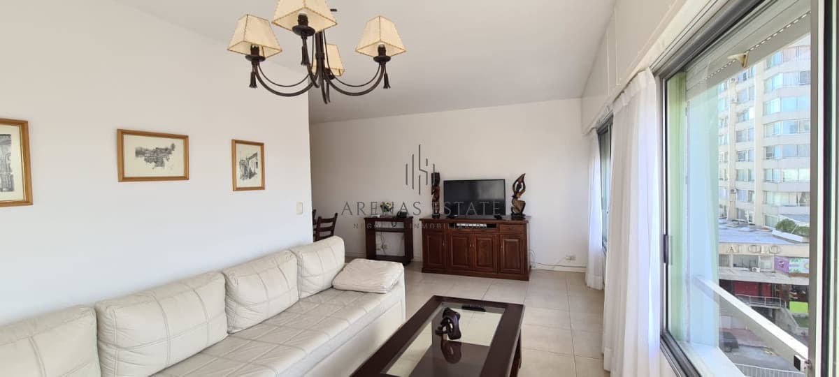 Apartamento ID.526 - Apartamento en Venta en Punta del Este