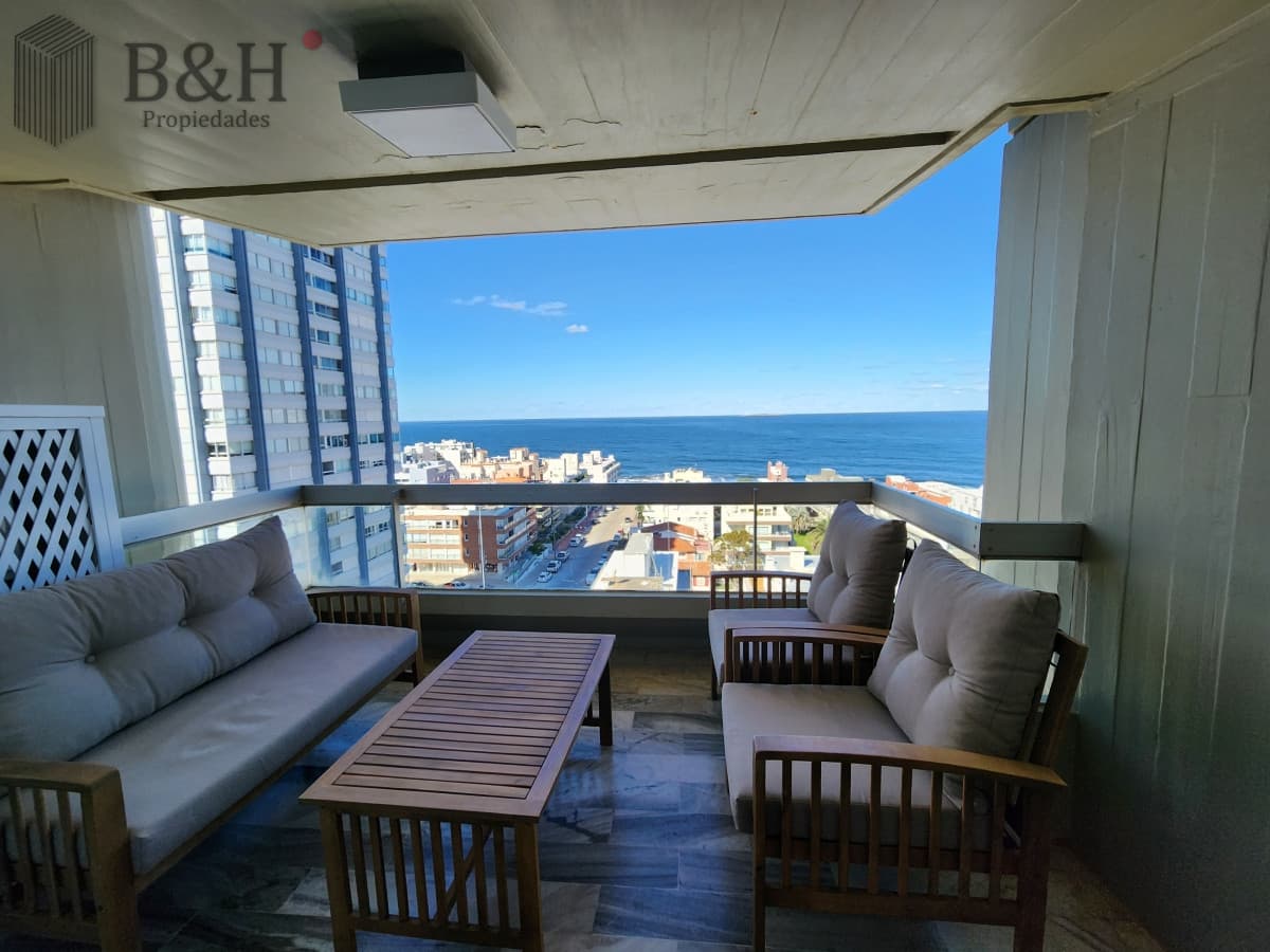 Apartamento en venta a metros del puerto