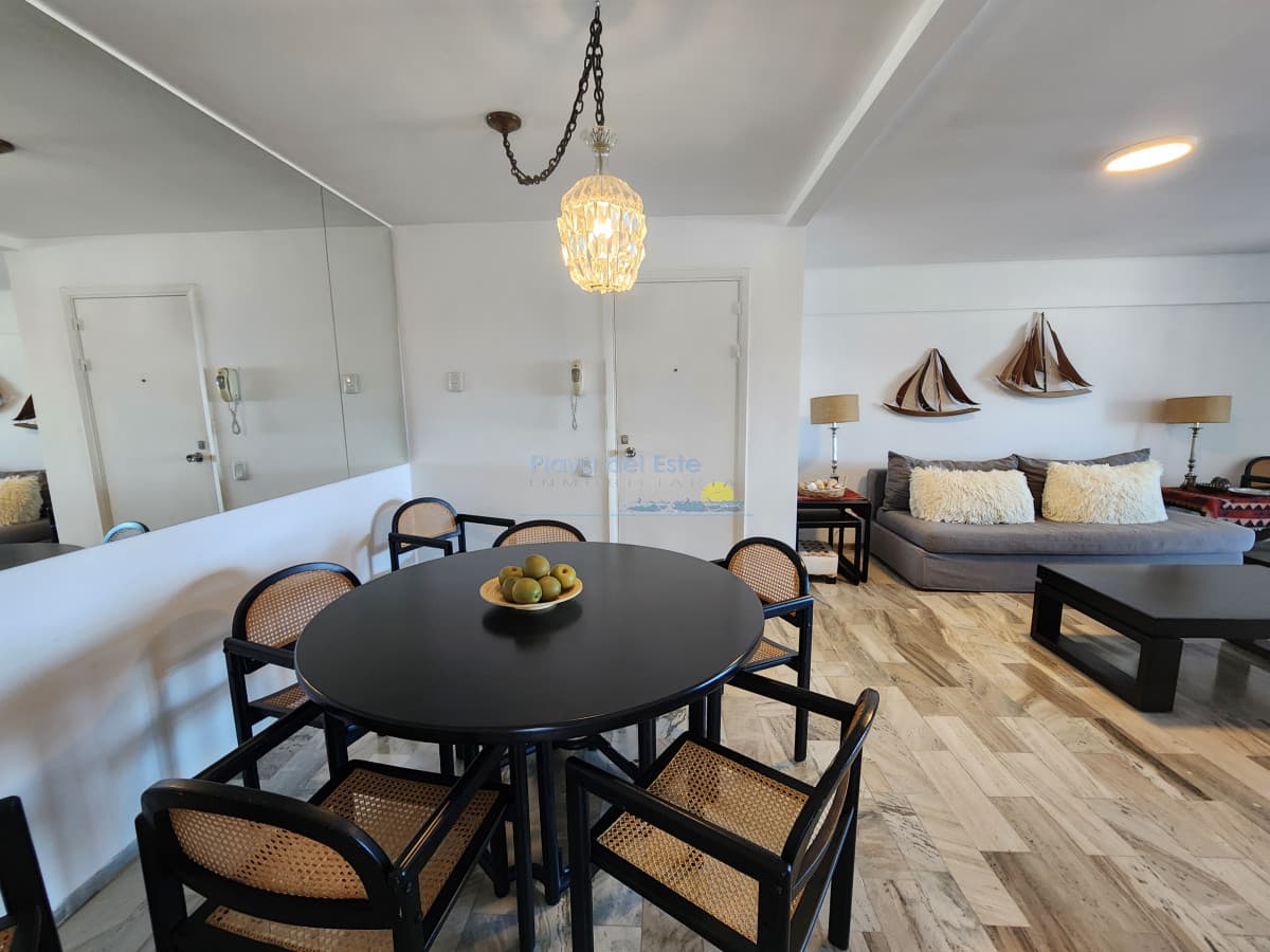 Apartamento en Peninsula, 3 dormitorios * - Inmobiliaria Playa del Este